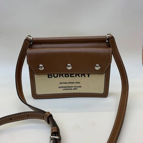 Burberry Women Pre-Loved Bag Very Good Condition - Picture 1 of 9